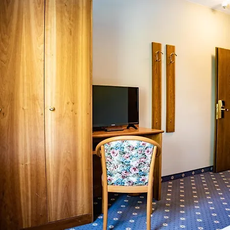 Panoramahotel Penegal 호텔 Mendola