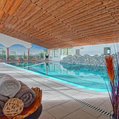 Panoramahotel Penegal Mendola